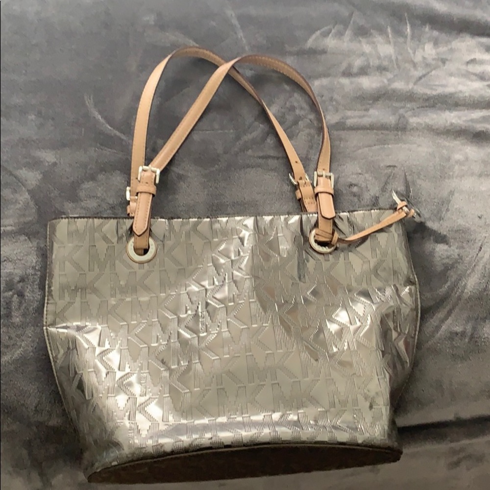 Michael Kors Jet Set tote